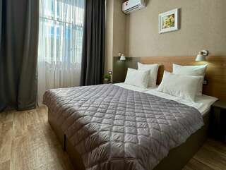 Гостиница Высотник Челябинск Стандартный двухместный номер с 1 кроватью или 2 отдельными кроватями-1