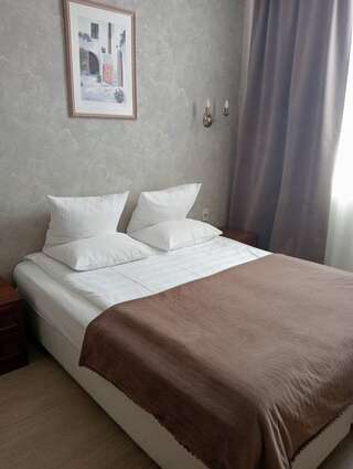 Гостиница Высотник Челябинск Стандарт TWIN/DBL с общей кухней-11