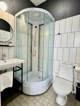 Гостиница Высотник Челябинск Стандартный двухместный номер с 1 кроватью или 2 отдельными кроватями-10