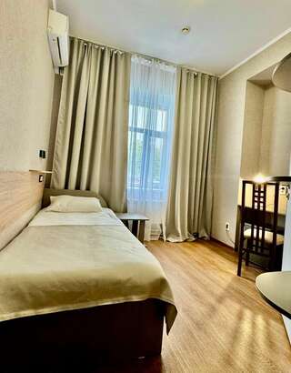 Гостиница Высотник Челябинск Номер-студия с диваном-кроватью-4