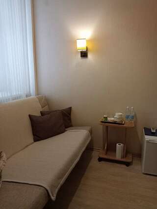 Гостиница Высотник Челябинск Улучшенный люкс-3