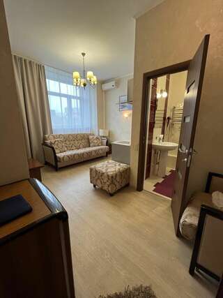 Гостиница Высотник Челябинск Номер-студия с диваном-кроватью-10