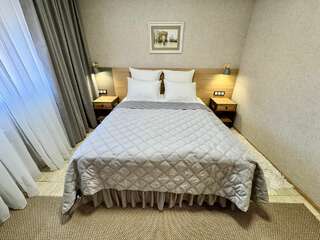 Гостиница Высотник Челябинск Полулюкс-1