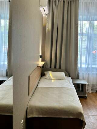 Гостиница Высотник Челябинск Номер-студия с диваном-кроватью-2